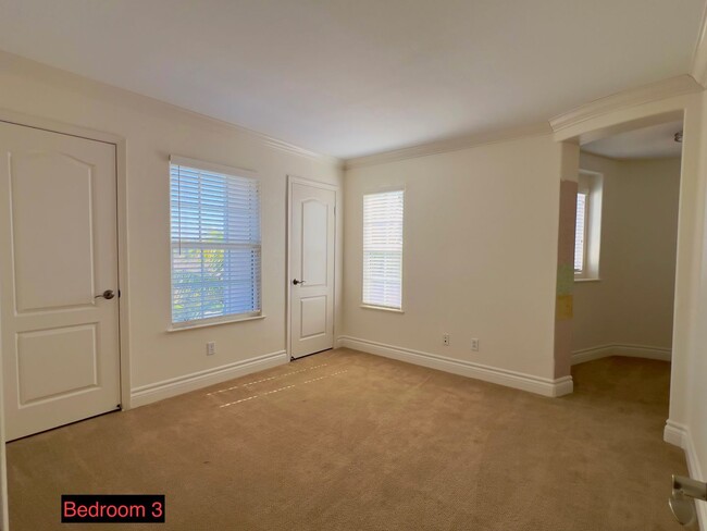 Building Photo - Upgraded 4 bedrooms 3 full baths home in Chula Vista- San Miguel Ranch area.