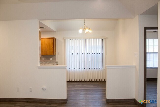 Building Photo - 615 Atkinson Ave