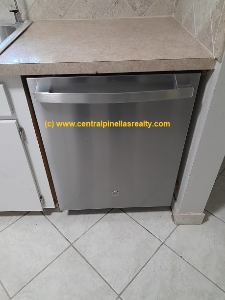 Building Photo - 2400 Winding Creek Blvd