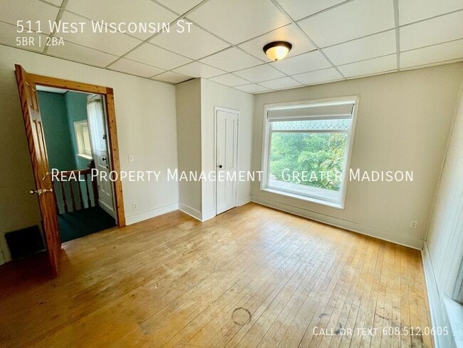 Building Photo - 511 W Wisconsin St