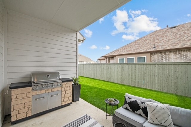 Patio Over Hang - 2508 Stella Ln