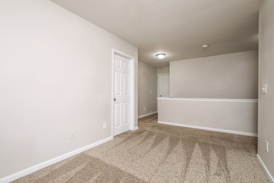 Building Photo - 5324 Sapphire Springs Dr