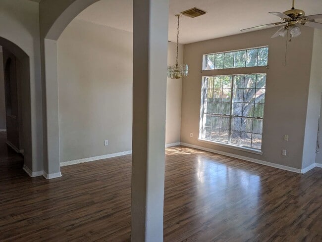 Building Photo - 3123 Bay Creek Dr