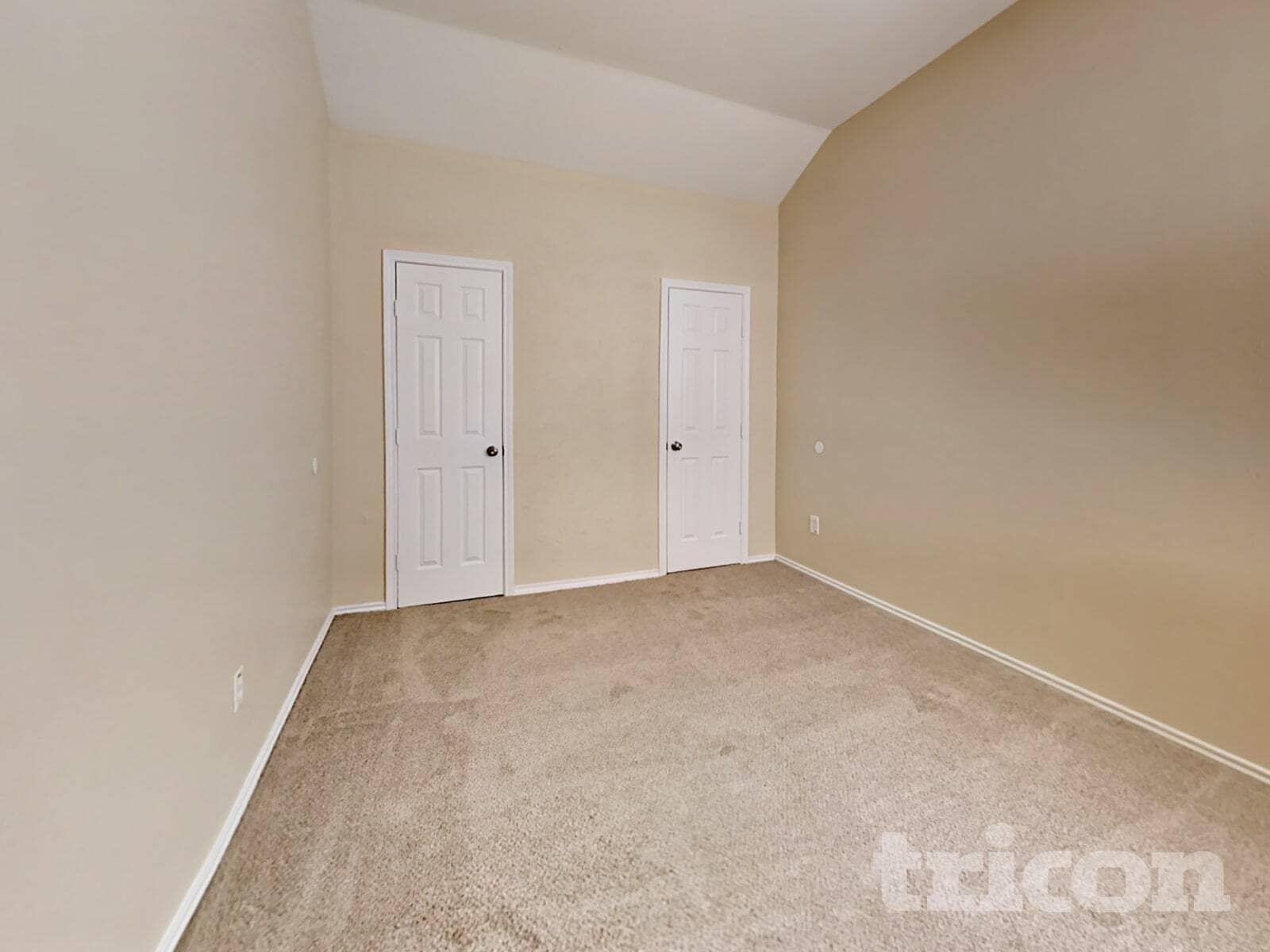 Building Photo - 7811 Bluff Trail Dr
