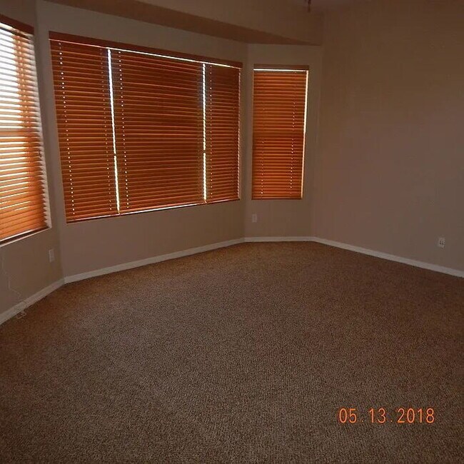 Building Photo - Rancho Sahuarita