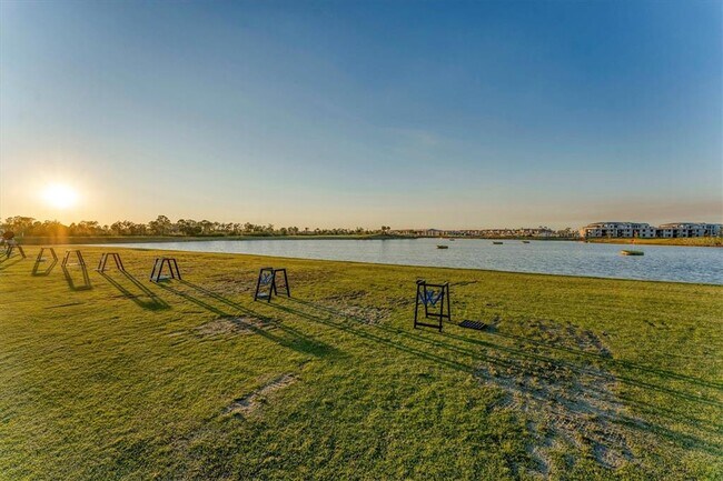 Building Photo - 17510 Jadestone Ct