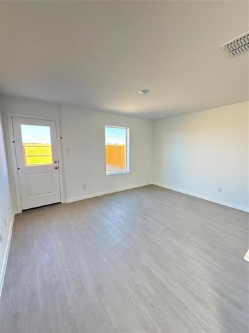 Building Photo - 6233 Kingfisher Wy