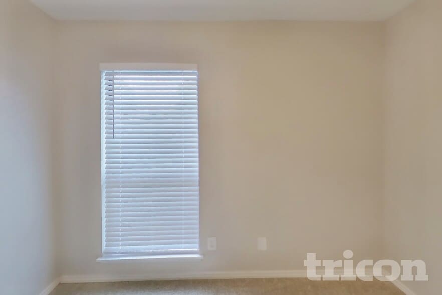 Building Photo - 416 Forestwood Dr