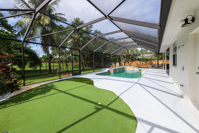 Building Photo - 3315 SE W Snow Rd