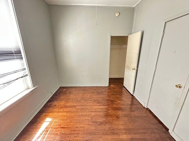 Building Photo - 616 Lodi St