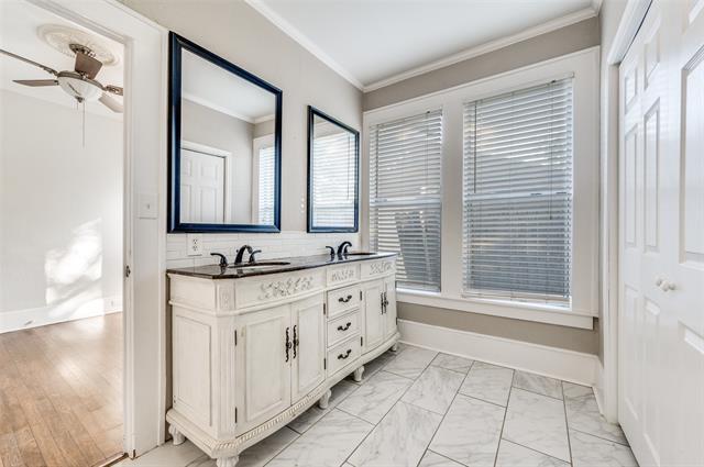 Building Photo - 419 N Frances St