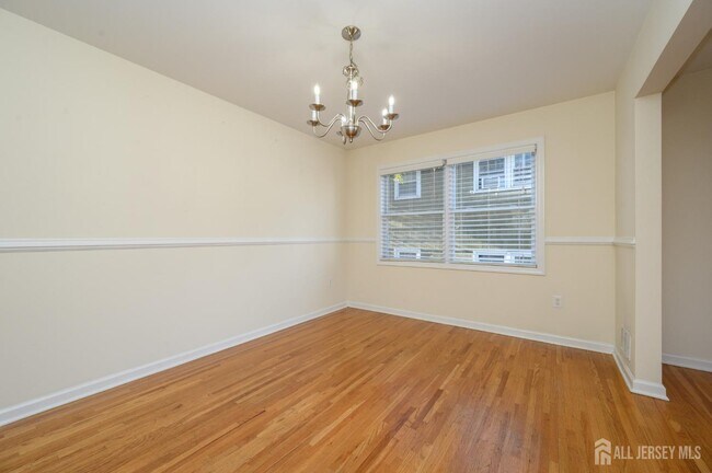 Building Photo - 601 St Marks St