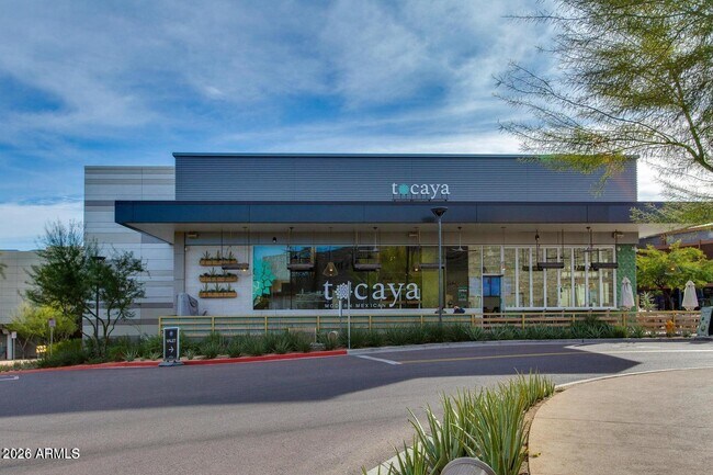 Building Photo - 7131 E Rancho Vista Dr