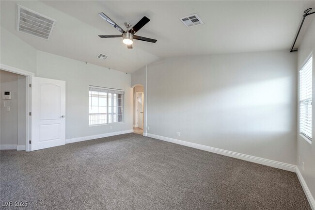 Building Photo - 9460 Glendora Valley St