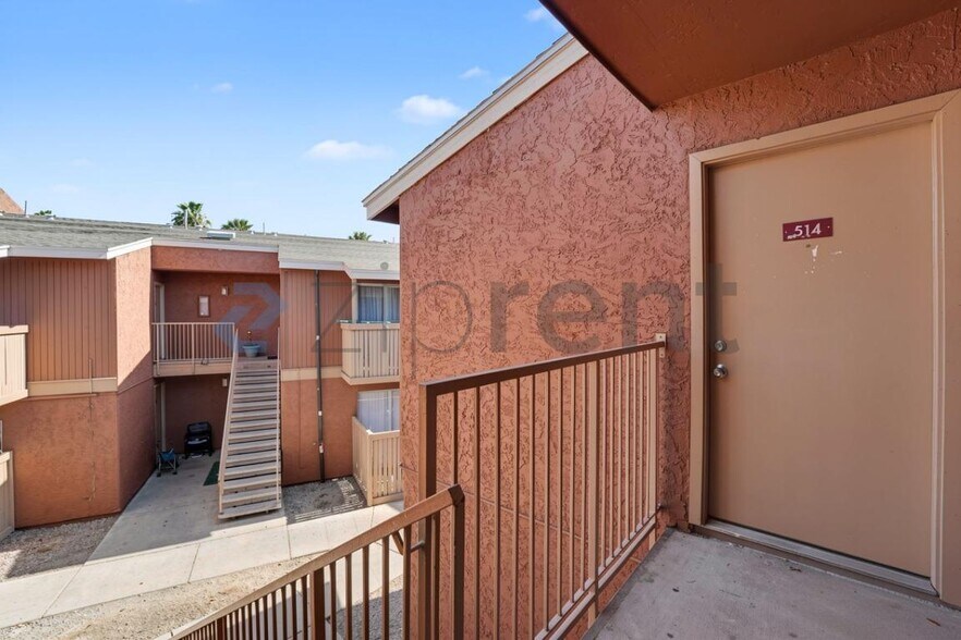 Building Photo - Unit 514