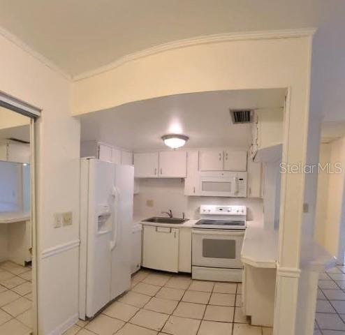 Building Photo - 8602 Huron Ct