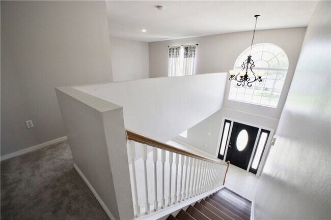 Building Photo - 203 Stony Point Dr