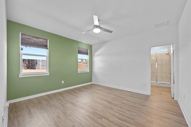 Building Photo - 129 Cupreata Ln