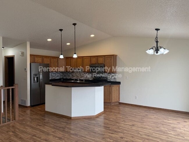 Building Photo - 2480 5th St W