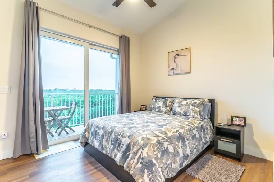 Building Photo - 3260 Mangrove Point Dr