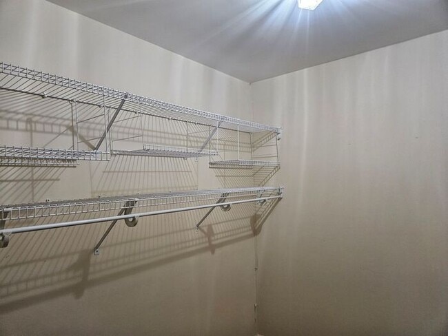 Building Photo - Gillcreek at Forest Lake