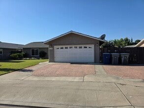 Building Photo - 1488 Indianapolis Ave