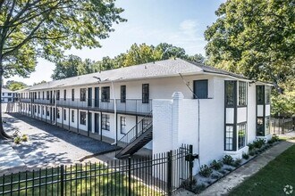 Building Photo - 3060 Southern Ave