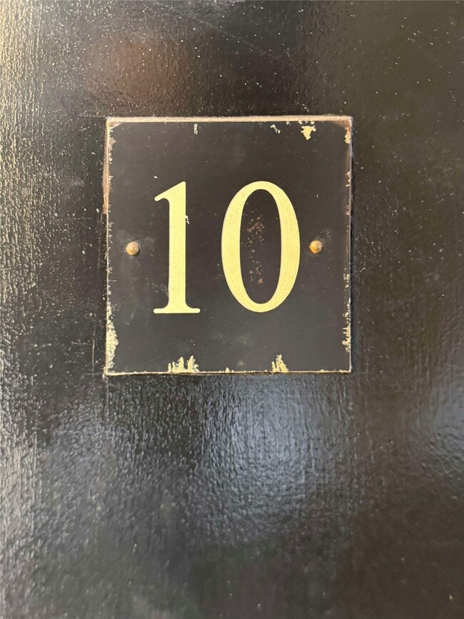 Building Photo - 1919 Portsmouth St