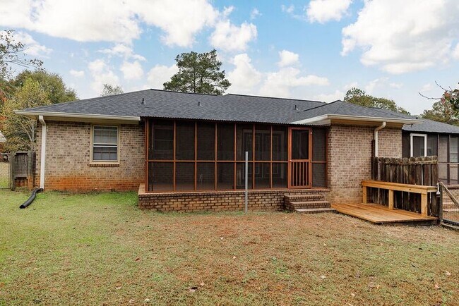 Building Photo - 162 Jockey Club Dr