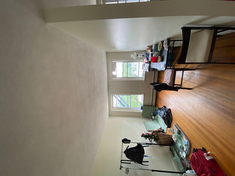 Building Photo - 312 Tappan St