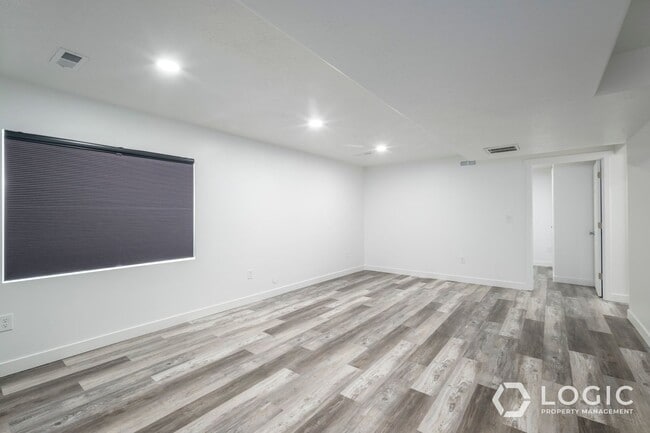 Building Photo - 5075 Rustic Patch Rd