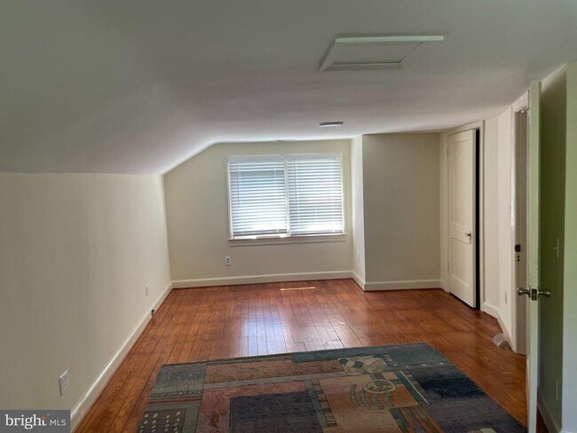 Building Photo - 2210 N Lexington St