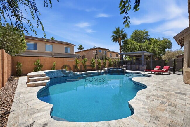 Building Photo - 587 E Benrich Dr