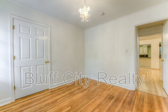 Building Photo - 4560 Boyce Rd