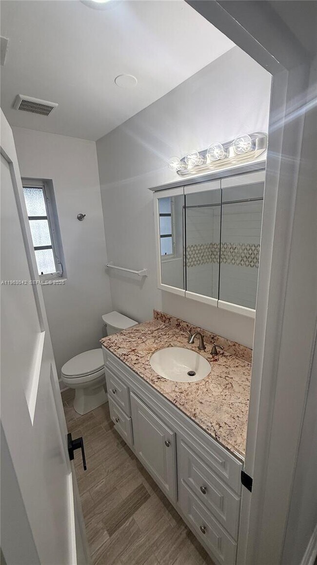 Building Photo - 1209 Campo Sano Ave