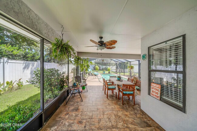 Building Photo - 625 Amberjack Dr