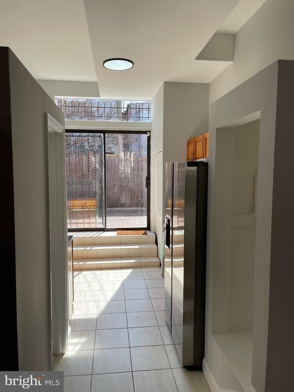 Building Photo - 1231 Linden Pl NE