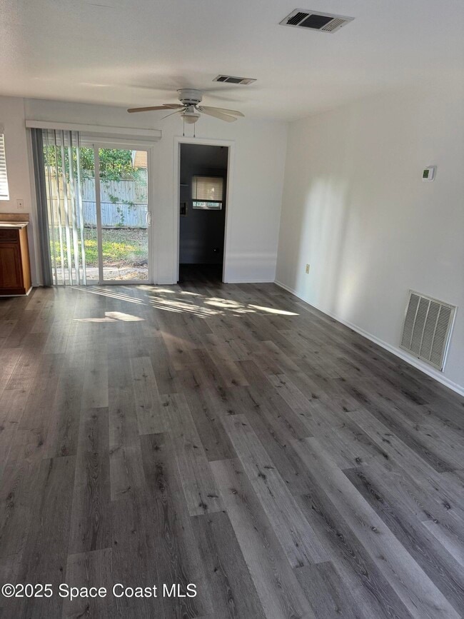 Building Photo - 298 Capron Rd