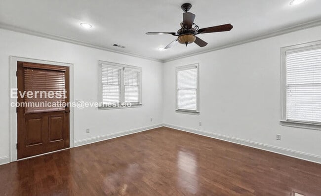 Building Photo - 2067 Ross Park Way