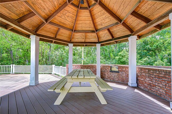 Building Photo - 8625 Mallard Reserve Dr