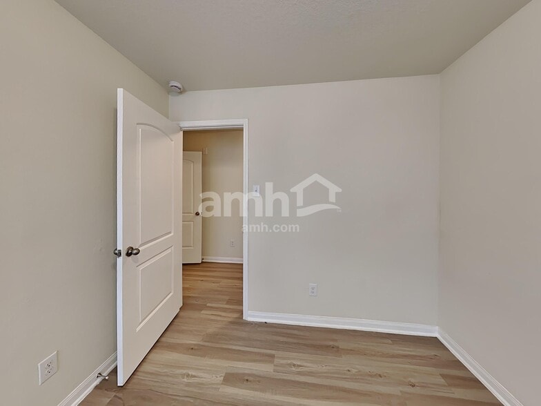 Building Photo - 22422 Bauer Canyon Dr