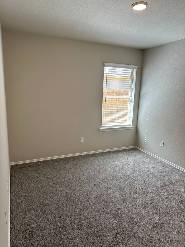 Building Photo - Navasota -Built last year -3 bedrooms / 2 bath / 2 car garage with fenced in yard.