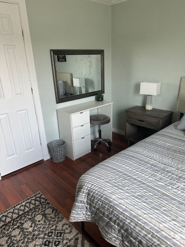 Building Photo - Very nice 3 Bedroom 2 bath home in Del Mar...