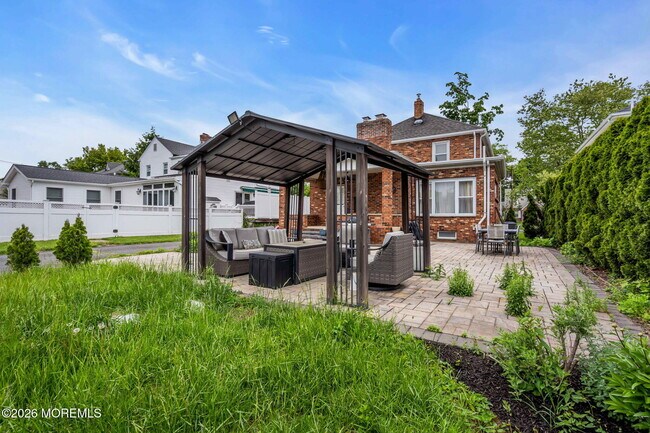 Building Photo - 38 Brinckerhoff Ave