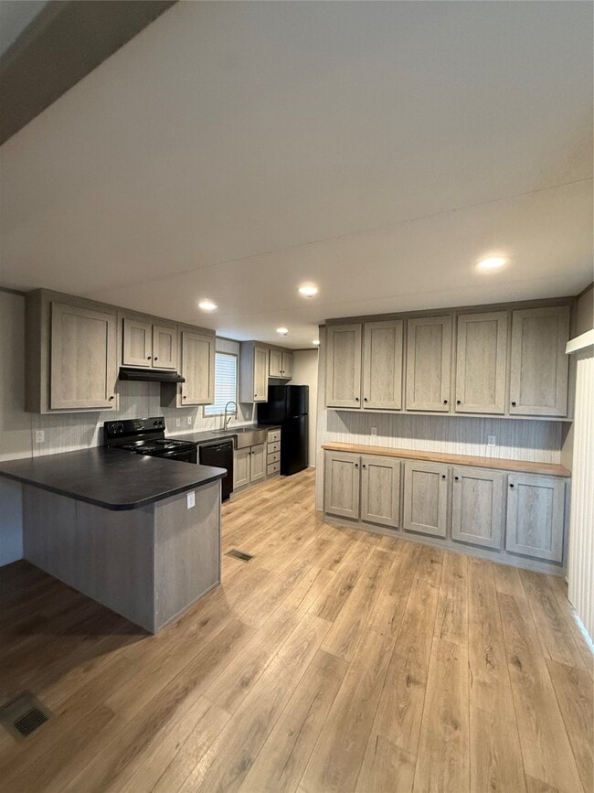 Building Photo - 327 County Rd 2296