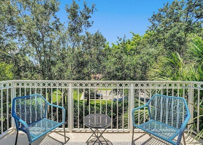 Building Photo - 9857 Baywinds Blvd