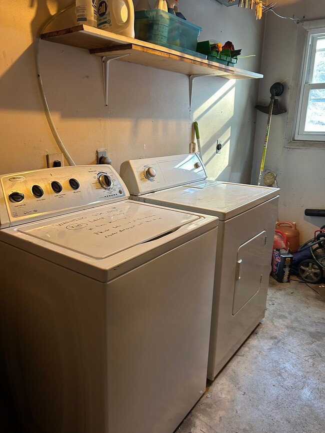 Building Photo - Brown's Chapel Duplex