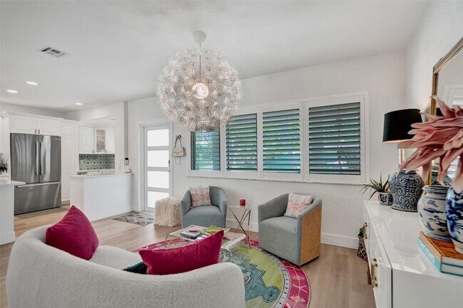 Building Photo - 3206 Robbins Rd