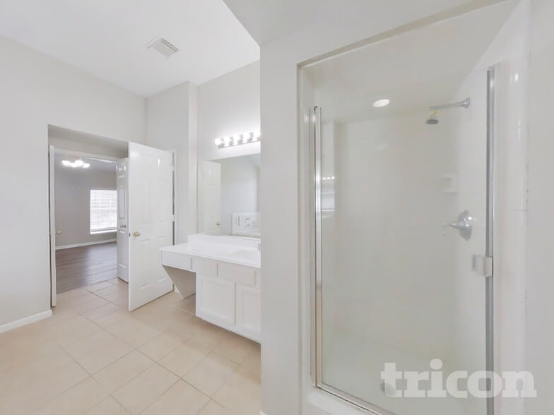 Building Photo - 5911 Klamath Falls Ct