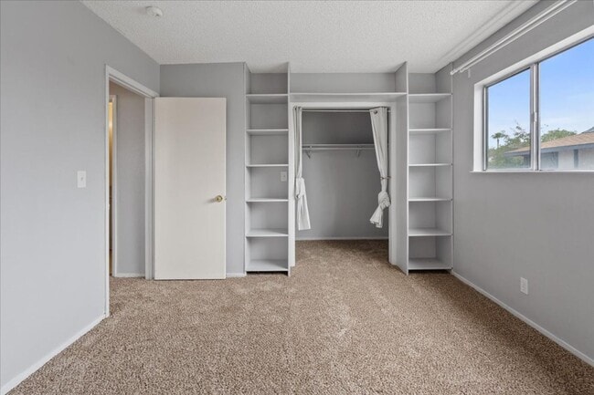 Building Photo - Status: Owner Accepted Application